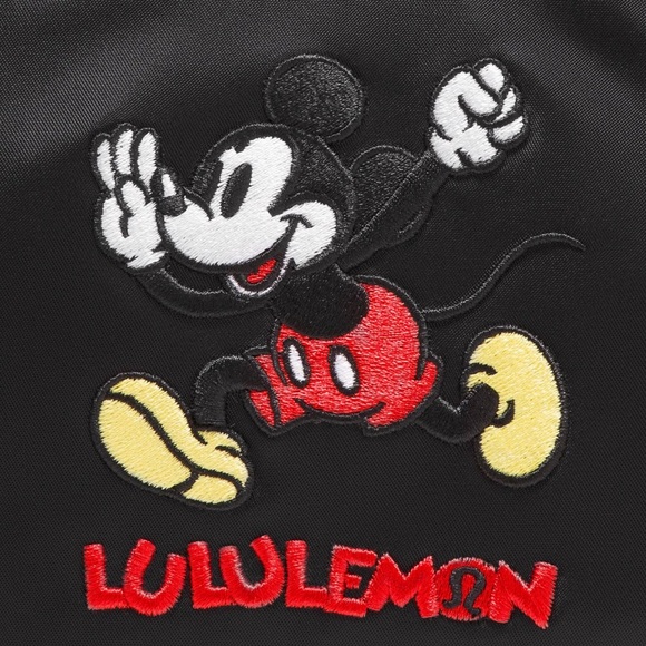 Disney x lululemon Everywhere Belt Bag 1L Mickey NWT *Last One* Limited Edition - Picture 8 of 8
